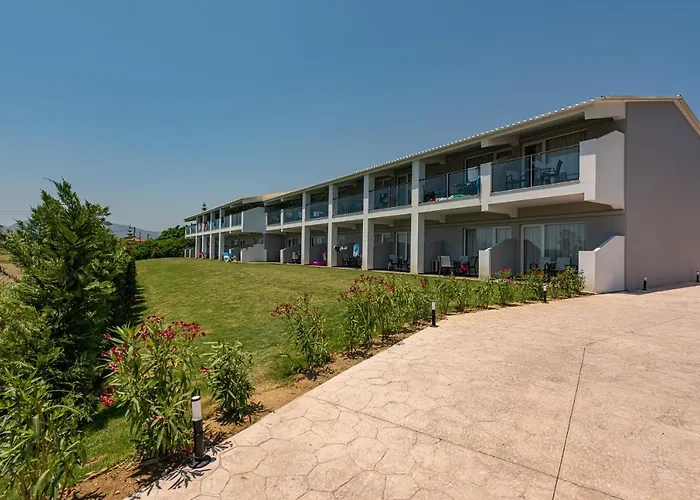 Hotel Caretta Island