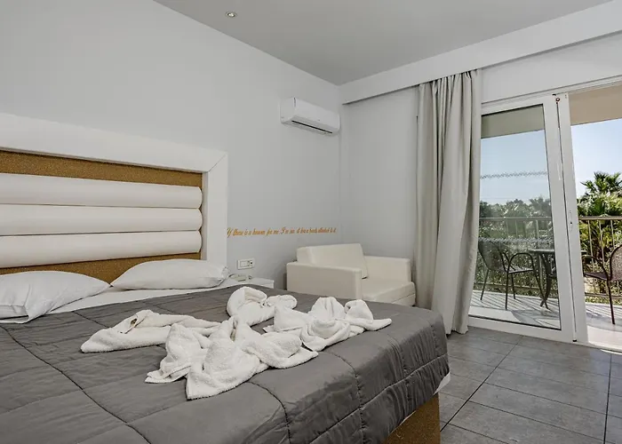 Hotel Caretta Island 4*