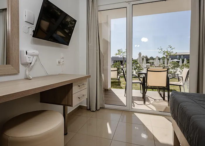 Caretta Island 4* Kalamákion